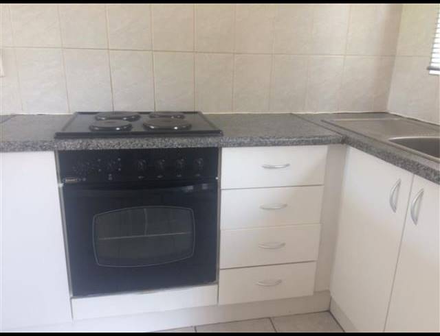 2 BEDROOM PROPERTY TO RENT IN RANDBURG CENTRAL